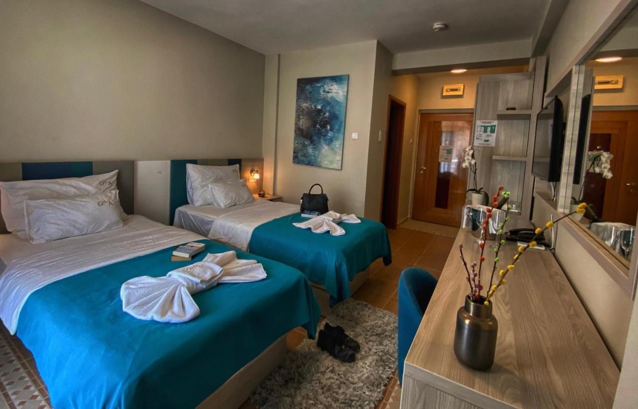 Montebay Perla Hotel Prčanj Kültér fotó