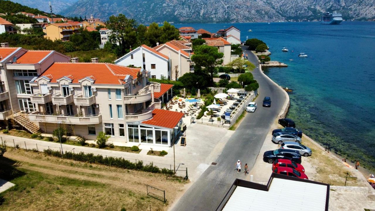 Montebay Perla Hotel Prčanj Kültér fotó